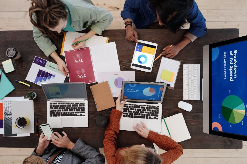 4 Best Tools For A Modern Business 4 of the Best Tools for a Modern Business